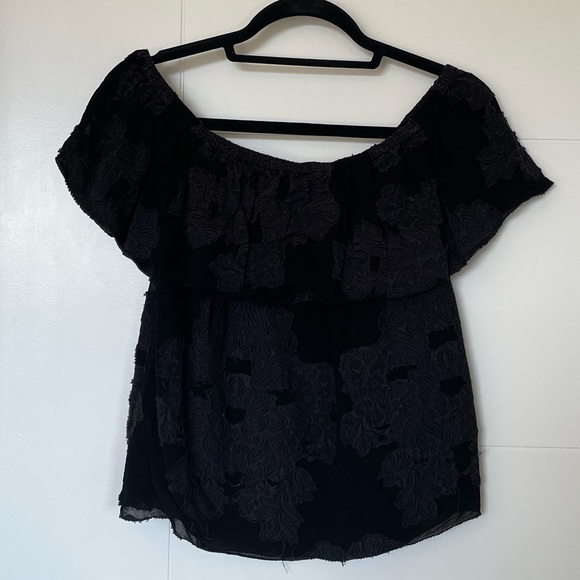 Wilfred off the shoulder blouse. - Picture 1 of 4